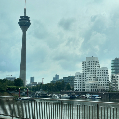Düsseldorf Rheinturm